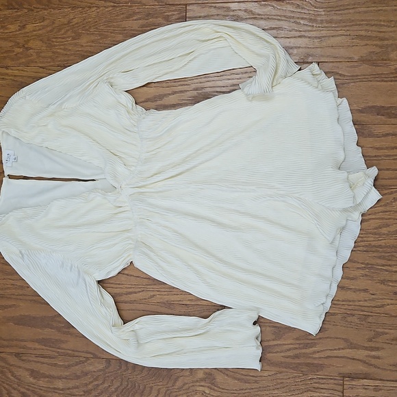 Le Lis Collection Cream Romper Sz L - Picture 1 of 3